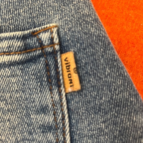 Vibrant M.I.U. Dark blue pleated high rise denim short NWT - Picture 6 of 9